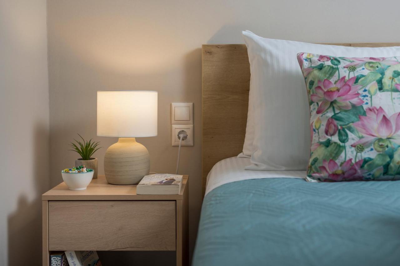 Floral Beach Apt With Lux Extras & Special Treats Kolimvárion Exterior foto